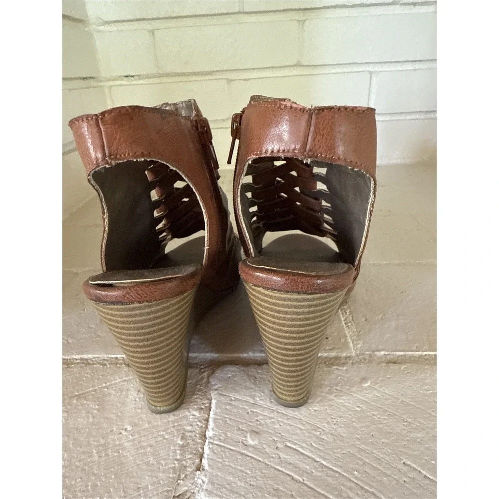 Rampage women deeana